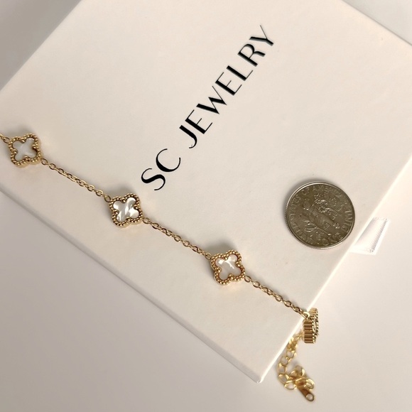 🎄 HOLIDAY PICK 🎄White Clover Bracelet Double Sided Petite Clover Mother of Pearl - Picture 3 of 11